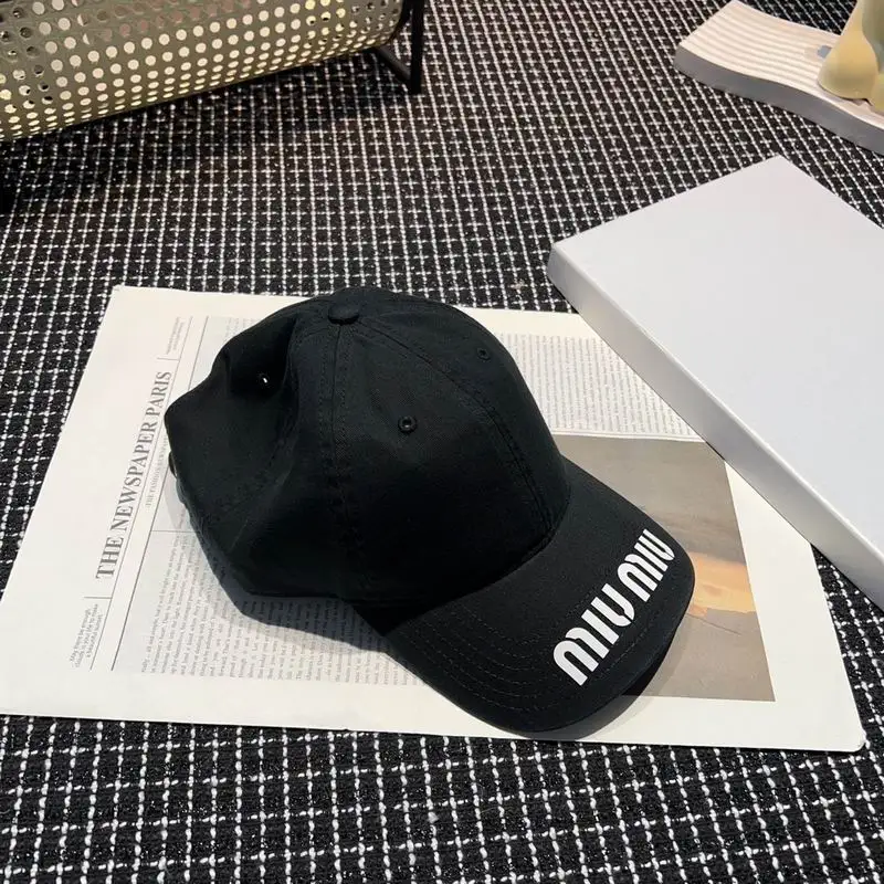 Miumiu cap (60)